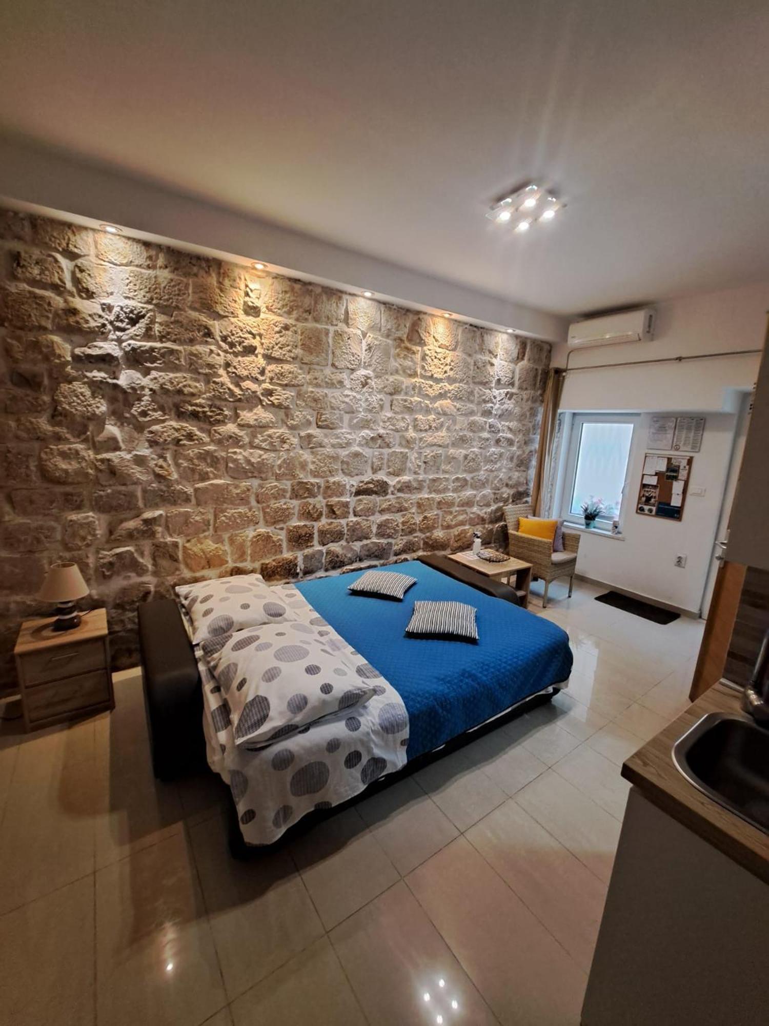 Studio Apartment Legcevic Kaštela Екстериор снимка